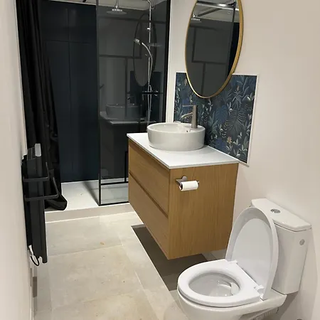 Cocoon Apartment *